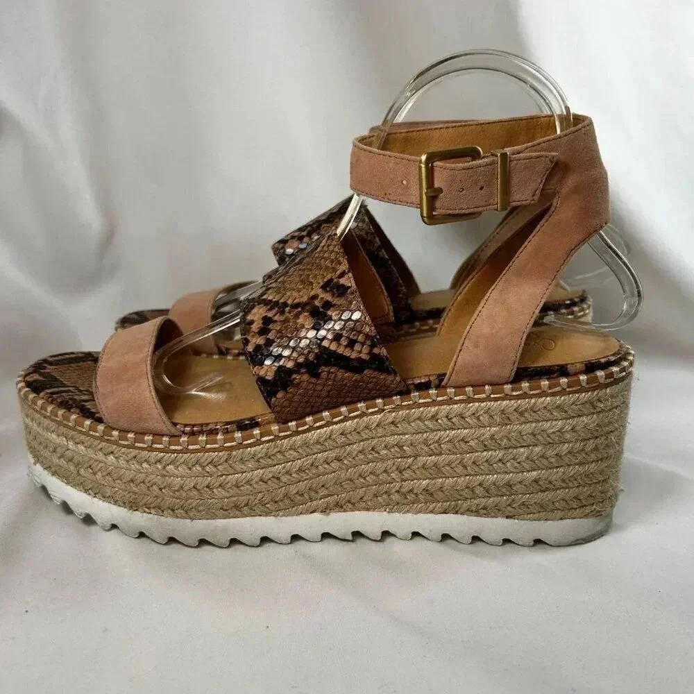 2/$30 Crown Vintage Daylen Size 9.5 Snake Print Sandal Platform Casual
